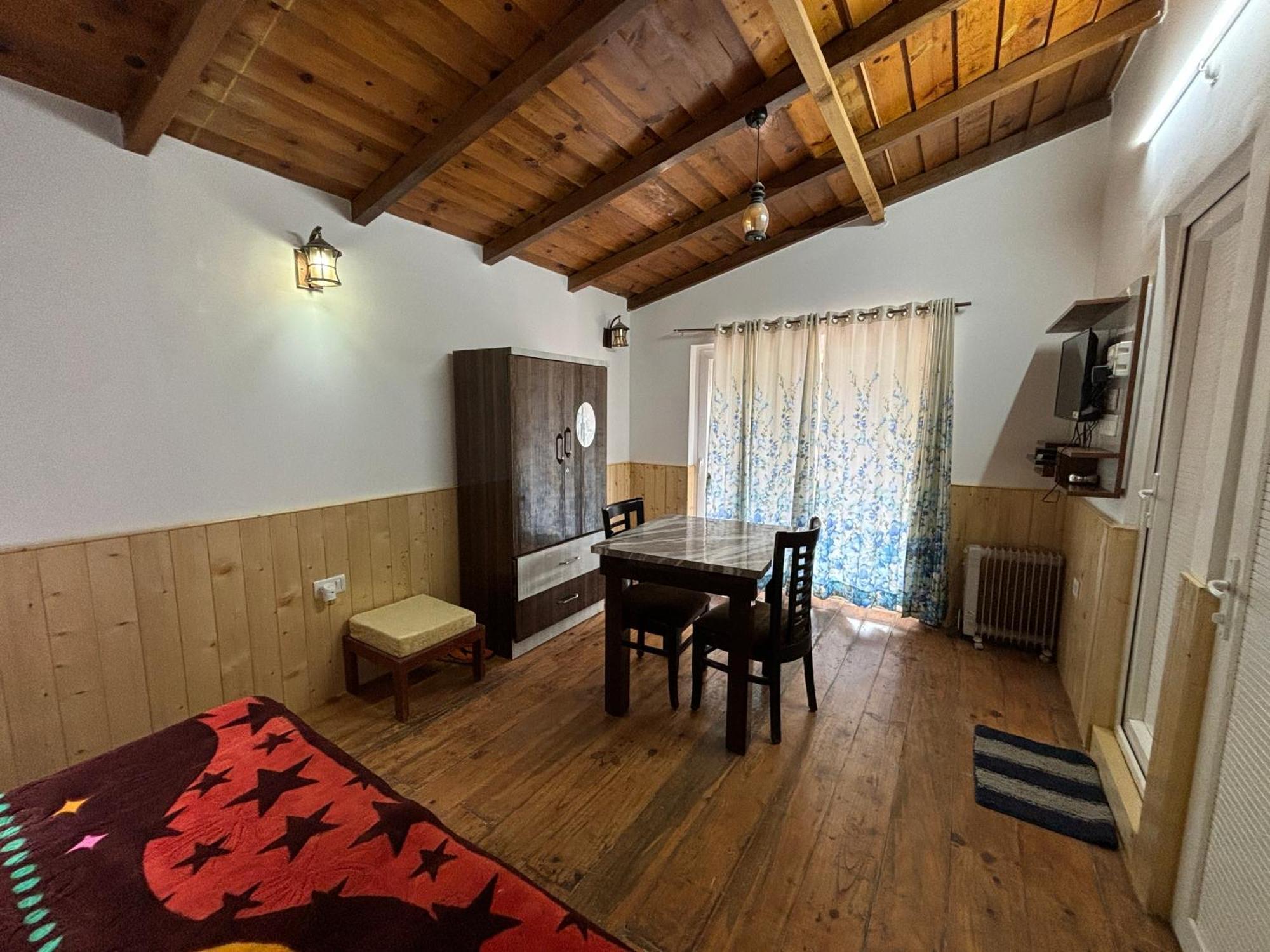 Indus Valley Mukteshwar Villa Exterior photo